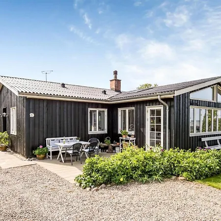Holiday home Varma - 25m From The Sea In Sealand By Interhome Follenslev