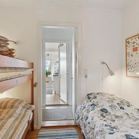 度假居 Varma - 25m From The Sea By Interhome